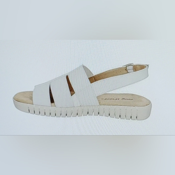 NWOB EASY STREET MAGGIE Women's Slingback Sandals WHITE GORE  6.5 MEDIUM - Picture 2 of 14
